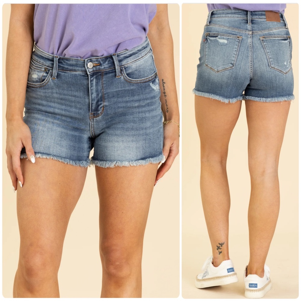 Judy Blue Vintage Wash Fray Hem Distressed Jean Shorts 3XL